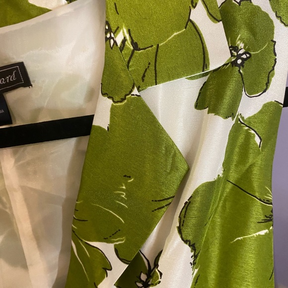 Green and white Floral and flare dress - Picture 3 of 4